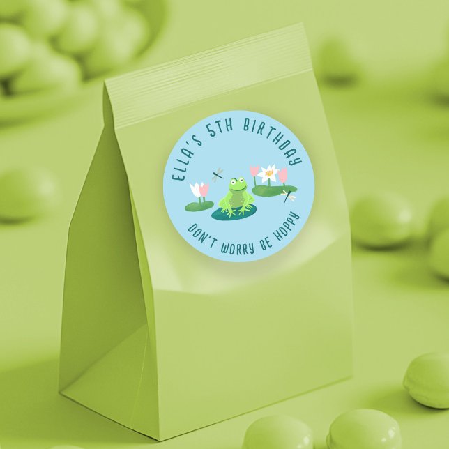 Pegatina Redonda Frogs and Lily Pads Cute Birthday Kids CUSTOM (Frogs and Lily Pads Cute Birthday Kids CUSTOM Classic Round Sticker
)