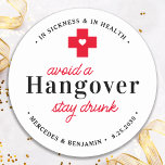 Pegatina Redonda Funny Hangover Recovery Kit Custom Wedding Favor<br><div class="desc">¡Evita La Parada De La Pascua Con El Kit De Alivio De Borracho! Estos pegatinas son perfectos para hacer sus propios kits de recuperación de la resaca para sus invitados, esenciales si planea tener un bar abierto. Visita nuestra colección para obtener favores de boda, y favoritos de bodas y conservas...</div>