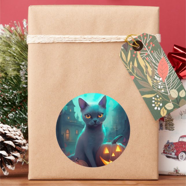 Pegatina Redonda Gato azul ruso de Halloween con calabazas aterrado (Vacaciones)