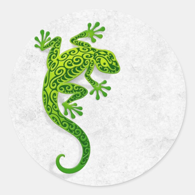 Pegatina Redonda Gecko verde trepando en una pared blanca (Anverso)