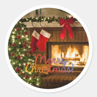 Pegatina Redonda Glowing Christmas Tree and Fireplace Round Sticker