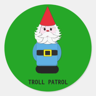 Pegatina Redonda Gnome Escándalo de la Patrulla Troll