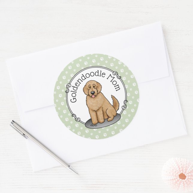 Pegatina Redonda Goldendoodle Mom Doodle Mom (rojo dorado) (Sobre)