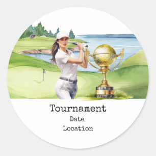 Pegatina Redonda Golf Mujer en campo de golf