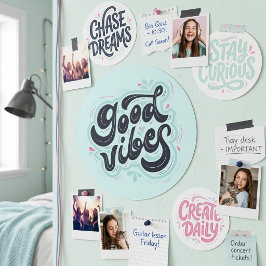 Pegatina Redonda Good Vibes Sticker