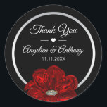 Pegatina Redonda Gracias Black Silver Red Rose Boda Seals<br><div class="desc">Personaliza estos stickers de boda personalizados gracias por tus favores invitados. Negro moderno y oro con rubí,  flor rosa de color rojo berry para ese toque elegante. Perfecto para ese boda elegante. Todo el texto se puede editar. Encontrado en la colección 'Wedding STICKERS & LABELS'.</div>