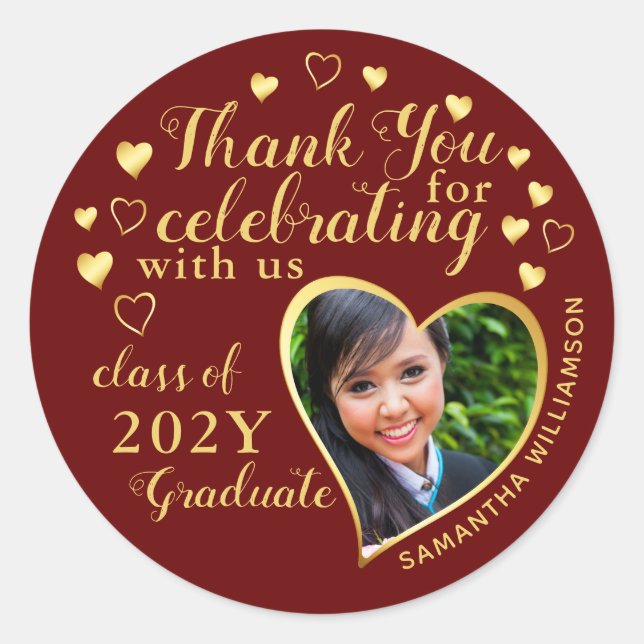 Pegatina Redonda Gracias Maroon Red Gold 2025 Graduation Favor (Anverso)