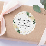 Pegatina Redonda Gracias por la moderna boda floral verde de oro<br><div class="desc">Añade un toque de elegancia moderna a tus favores matrimoniales con esta Boda Geométrica Floral Verde Favor de Gracias Pegatinas. El diseño geométrico y la vibrante paleta de colores verde y dorado crean una moda y un estilo contemporáneo que es perfecto para cualquier boda moderno. Estos pegatinas redondos pueden ser...</div>