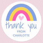 Pegatina Redonda Gracias, Rainbow Heards Kids Birthday Fiesta Blue<br><div class="desc">Diga "gracias" a sus invitados por venir al fiesta con estos elegantes pegatinas de cumpleaños. Un bonito diseño ilustrado con un arcoiris colorido sobre un corazón rosado y personalizado con las palabras "Gracias" y un nombre personalizado. Estos pegatinas de celebración son una gran manera de sellar bolsas de regalo para...</div>
