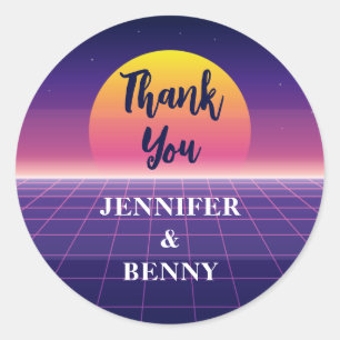 Pegatina Redonda Gracias Retro 80s Neon Purple Synthwave Sunset