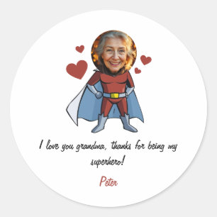 Pegatina Redonda Graciosa abuela superheroína negra y marrón Person