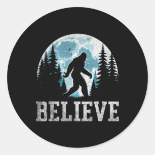 Pegatina Redonda Graciosa Creencia En Los Regalos Bigfoot Sasquatch