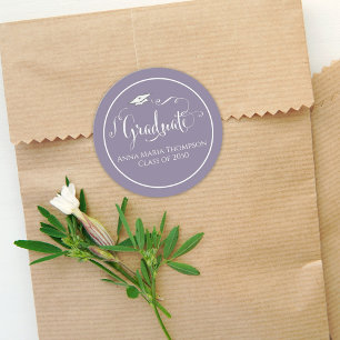 Pegatina Redonda Graduación caligrafía Script Bonito simple púrpura