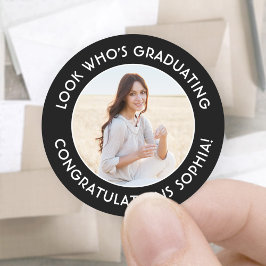 Pegatina Redonda Graduación elegante de fotografía en blanco y negr