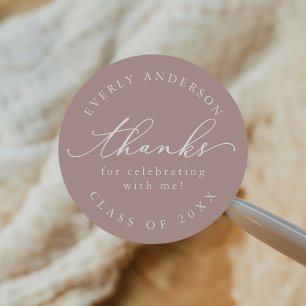 Pegatina Redonda Graduación sencilla de escritura moderna