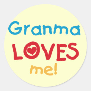 Pegatina Redonda Granma me ama camisetas y regalos