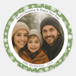Pegatina Redonda Green and White Snowflakes Holiday Photo