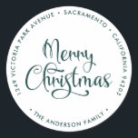 Pegatina Redonda Green Merry Christmas Simple Return Address Labs<br><div class="desc">Etiquetas minimalistas de la dirección de retorno de Feliz Navidad con caligrafía y letra moderna. Personalice fácilmente estas etiquetas simples de Navidades con su nombre y dirección de familia.</div>