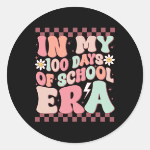 Pegatina Redonda Groovy En Mis 100 Días De Maestros Chicas De La Er