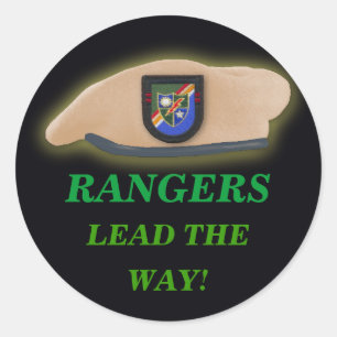 Pegatina Redonda guardabosques del ejército son veterinarios raspan