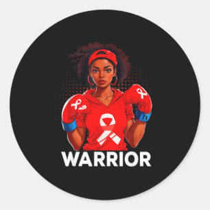 Pegatina Redonda Guerrera del Corazón Mujer Afroamericana Boxeando