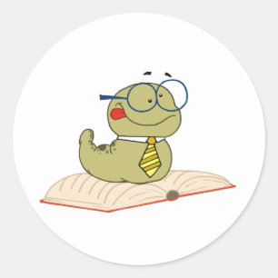 Pegatina Redonda Gusano En Un Libro Con Gafas