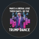 Pegatina Redonda Hagamos el baile de Trump - La familia a favor de<br><div class="desc">Hagamos el baile de Trump - Familia pro Trump presente - 2024</div>