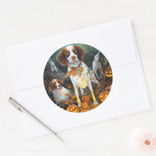 Pegatina Redonda Halloween Brittany Spaniel With Pumpkins Scary