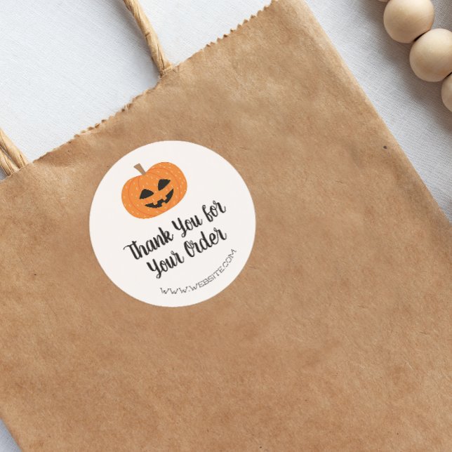 Pegatina Redonda Halloween Gracias por tu pedido ( Add a little Halloween fun to your packages with this order thank you sticker.)