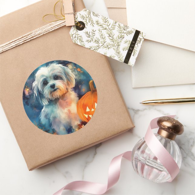 Pegatina Redonda Halloween Havanese con calabazas aterradoras (Regalar)