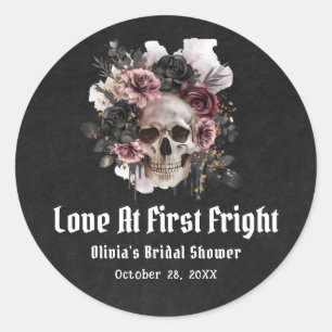 Pegatina Redonda Halloween Skull Love At First Fright Bridal Shower