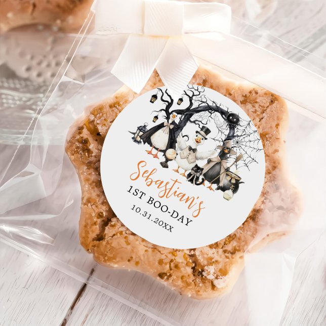 Pegatina Redonda Halloween Spooky Goose Primer Fiesta de cumpleaños (Subido por el creador)