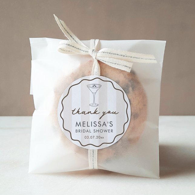 Pegatina Redonda Hand-drawn Espresso Martini Bridal Shower Favor (Modern espresso martini coffee theme bridal shower favor stickers with hand-drawn doodle elements)