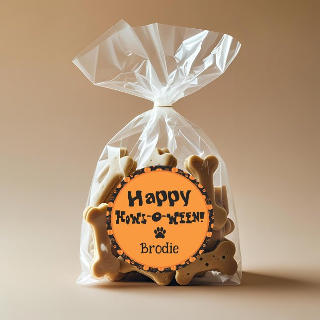 Pegatina Redonda Happy Howl-O-Ween Personalized Dog Halloween (Personalized Happy Howloween stickers for Halloween dog treats or favor bags.)