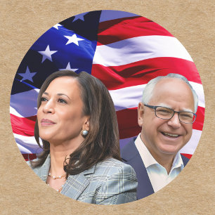 Pegatina Redonda Harris Waltz 2024 - Kamala Harris Tim Waltz