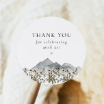 Pegatina Redonda HEIDI Bohemian Wildflower Mountain Gracias<br><div class="desc">La colección HEIDI Boda cuenta con flores silvestres de color boho en la base de una montaña. Esta obra de arte está emparejada con una combinación de tipografía serif intemporal que crea un estilo bohemio moderno. Asociar este pegatina con cualquier cosa de la colección HEIDI completa para el aspecto completo...</div>