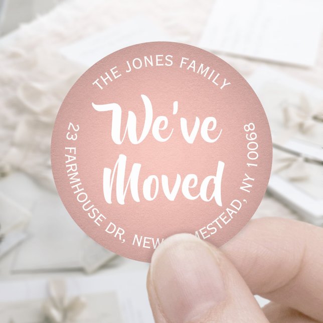 Pegatina Redonda Hemos movido la dirección de devolución de Relieve (Subido por el creador)