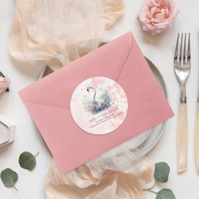 Pegatina Redonda Hermoso Damero Floral Cisne Dirección de Regreso (Beautiful Swan Pink Floral Damask Return Address Sticker)