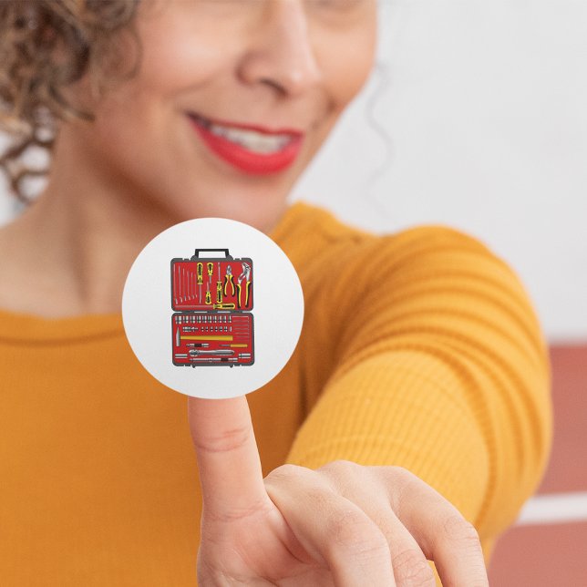 Pegatina Redonda Herramientas En Un Cuadro De Herramientas (Subido por el creador)