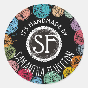 Pegatina Redonda Hilados grises tejiendo crochet hecho a mano con a
