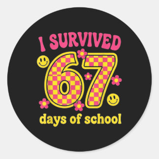 Pegatina Redonda I Survived 67 Days Of School 100 Days Brainrot Six