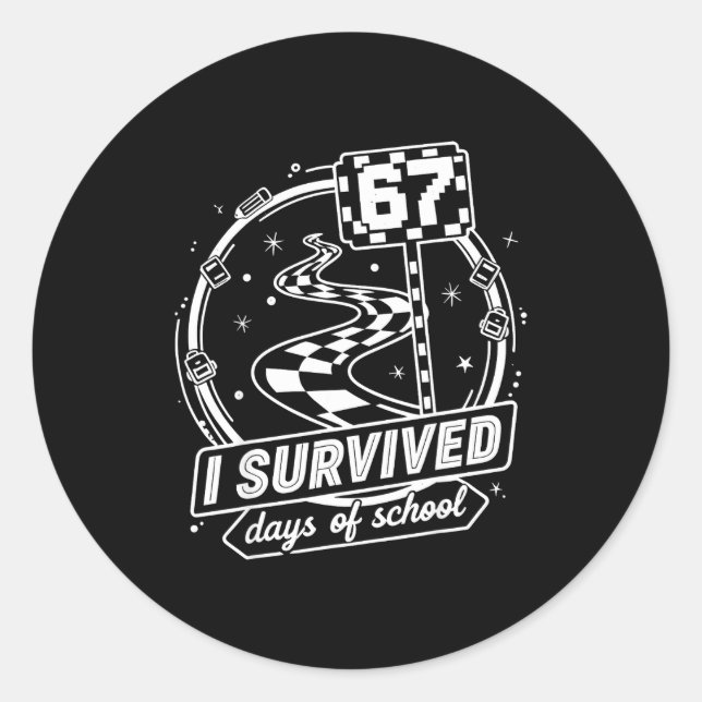 Pegatina Redonda I Survived 67 Days Of School Shirt Funny Six Seven (Anverso)