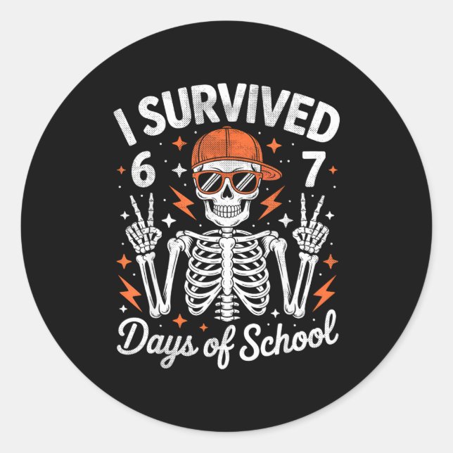 Pegatina Redonda I Survived 67 Days Of School Skeleton Six Seven 6- (Anverso)