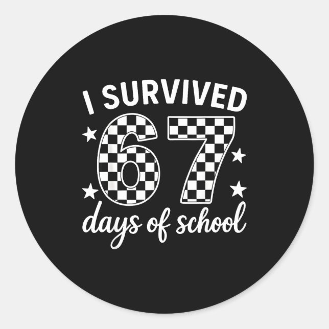 Pegatina Redonda I Survived 67 Days Of School Teachers Students  (Anverso)