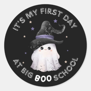 Pegatina Redonda Ilustración del fantasma infantil en el primer día