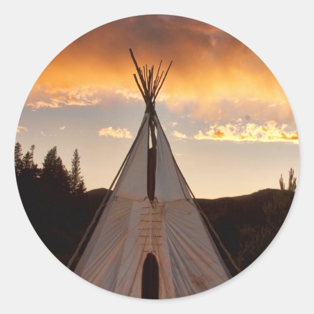 Pegatina Redonda Imagen vertical de Indian Teepee Sunset (Anverso)