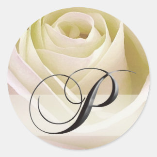 Pegatina Redonda Inicial color de rosa nupcial blanca P del