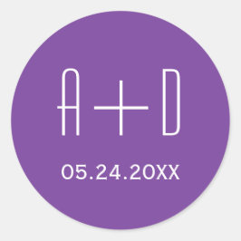 Pegatina Redonda iniciales blancas, boda púrpura simple y elegante