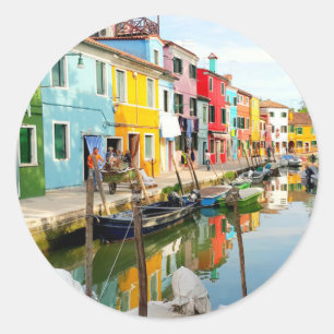 Pegatina Redonda Isla Burano cerca de Venecia, casas arcoiris en It