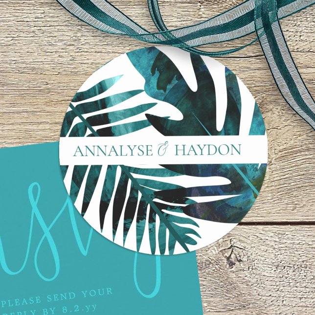 Pegatina Redonda Isla Verde azulada verde y tropical deja Boda (tropical teal green, teal blue island palm leaves, monstera, ferns beach round wedding sticker)